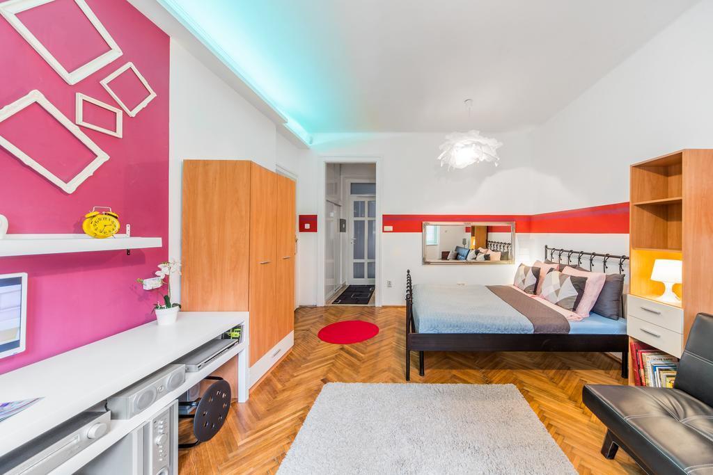 Perfect Holiday Apartment บูดาเปสต์ ภายนอก รูปภาพ